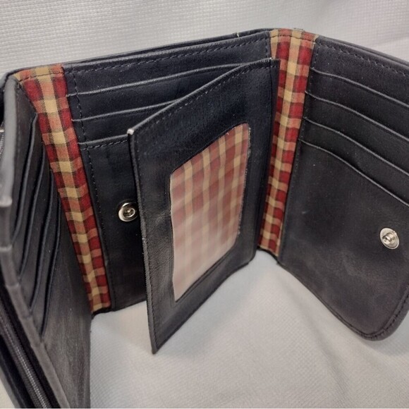 Dockers Leather Wallet and Shoulder Bag - Picture 5 of 12